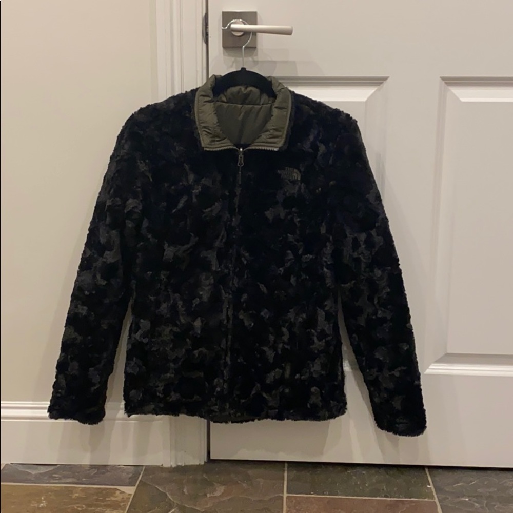 BRAND NEW NORTH FACE REVERSIBLE JACKET - Picture 5 of 6